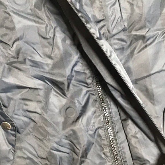 Burton Dutchess Insulated Ski Jacket in Navy and Black Stripe. - Picture 5 of 15